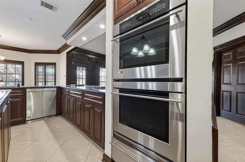 20106 Ambervine Circle, Katy, TX 77450, Katy, Texas, United States. - Photo 18