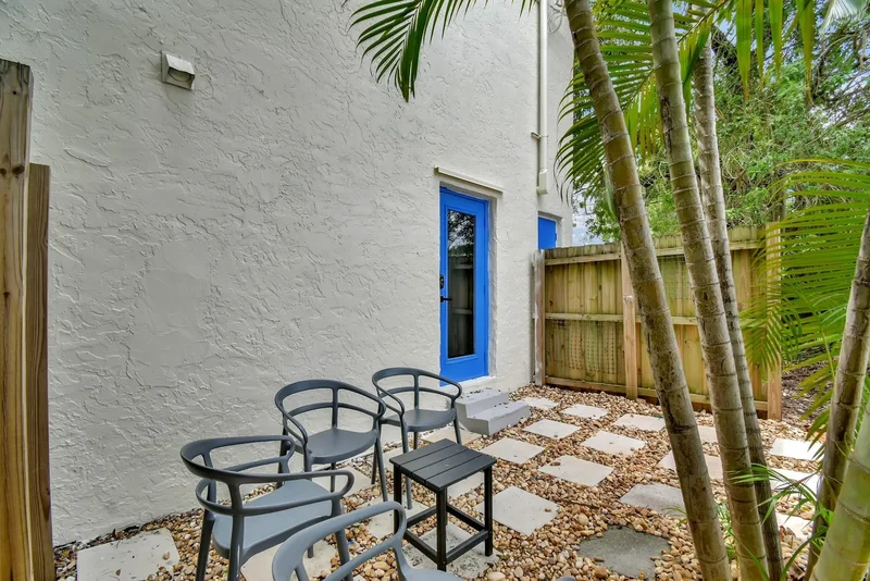 621 NE 28th St, Oakland Park, Florida, United States. - Photo 68