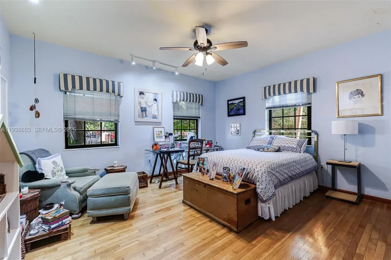 2650 Hilola St, Miami, Florida, United States. - Photo 13