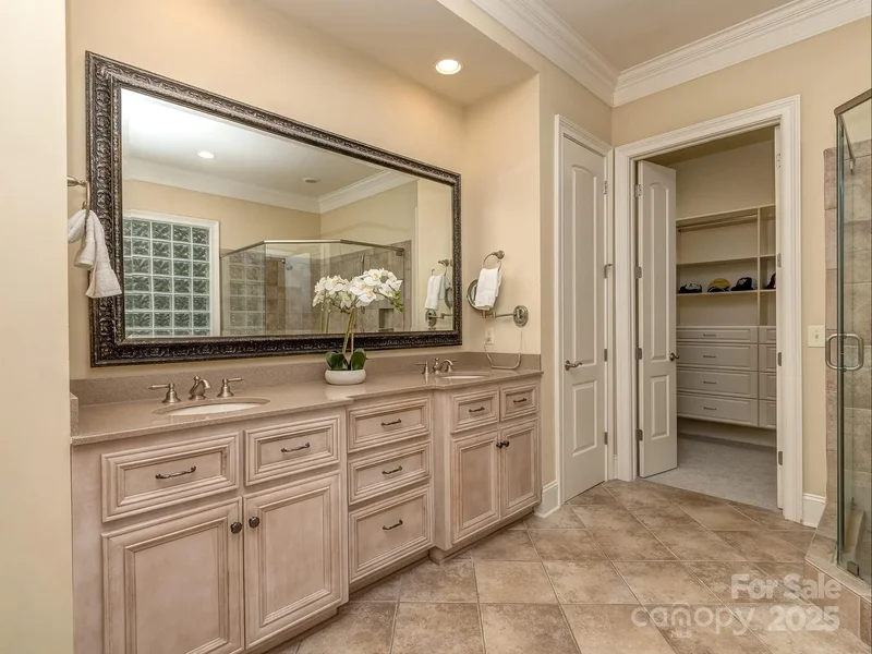 5554 Meadow Haven Lane, Charlotte, NC 28270, Charlotte, North Carolina, United States. - Photo 37