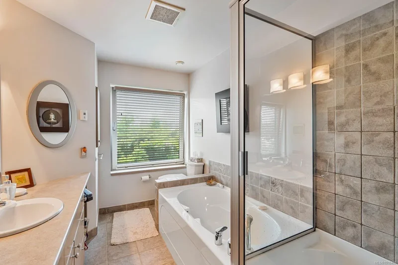 11406 Sycamore Dr, North Saanich, British Columbia, Canada. - Photo 59
