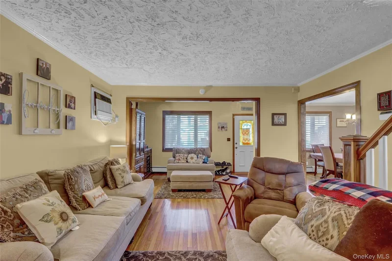 225 Park Avenue, Williston Park, NY 11596, East Williston, New York, United States. - Photo 13
