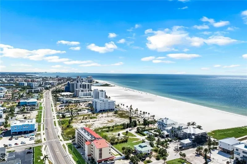 6145 Court ST, Fort Myers Beach, Florida, United States. - Photo 6