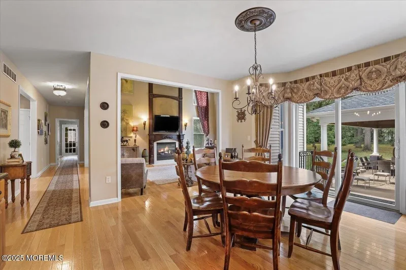 6 Cozy Drive, Manalapan, NJ 07726, Manalapan Township, New Jersey, United States. - Photo 22