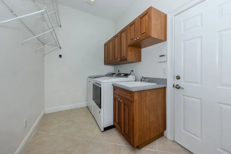 101 Portofino Drive, North Venice, FL 34275, Venice, Florida, United States. - Photo 25
