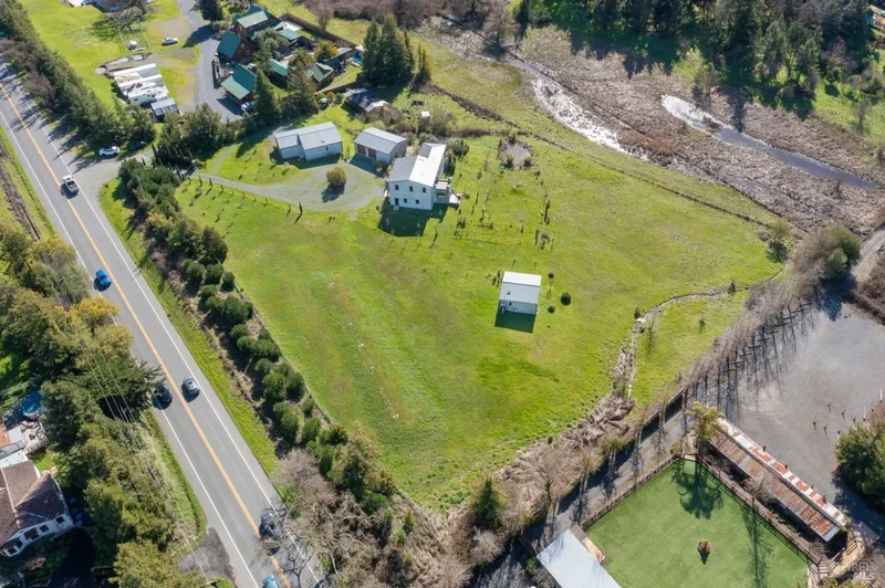 5300 Gravenstein Highway S, Sebastopol, California, United States. - Photo 56