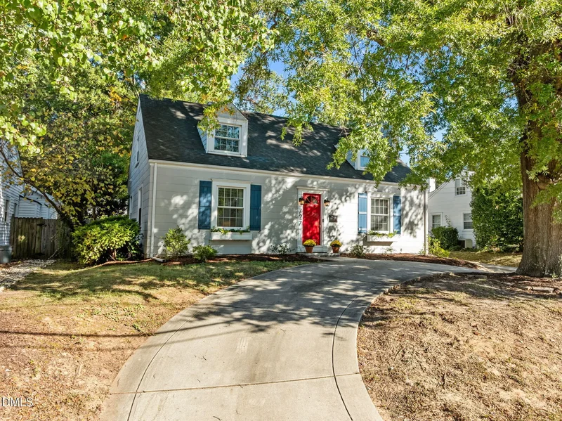 727 E Whitaker Mill Road, Raleigh, North Carolina, United States. - Photo 9