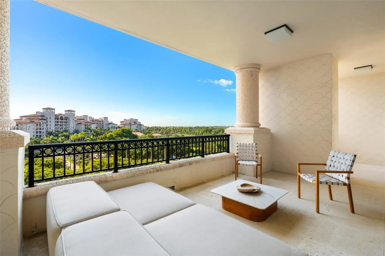 7061 Fisher Island Dr, Miami Beach, Florida, United States. - Photo 21