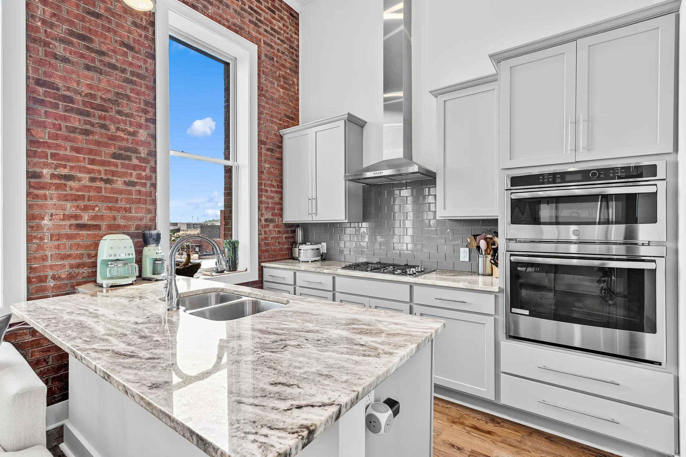 353 Ogden Street #303 , Knoxville, TN 37917, Knoxville, Tennessee, United States. - Photo 11