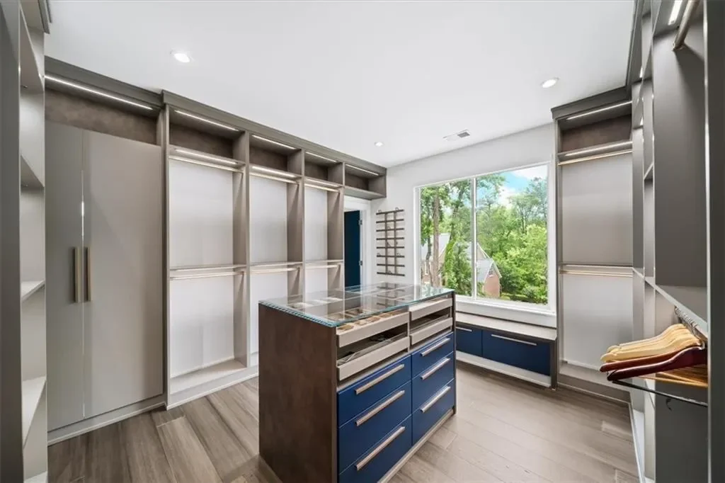 2220 Meadowvale Drive NE, Atlanta, GA 30345, Atlanta, Georgia, United States. - Photo 27