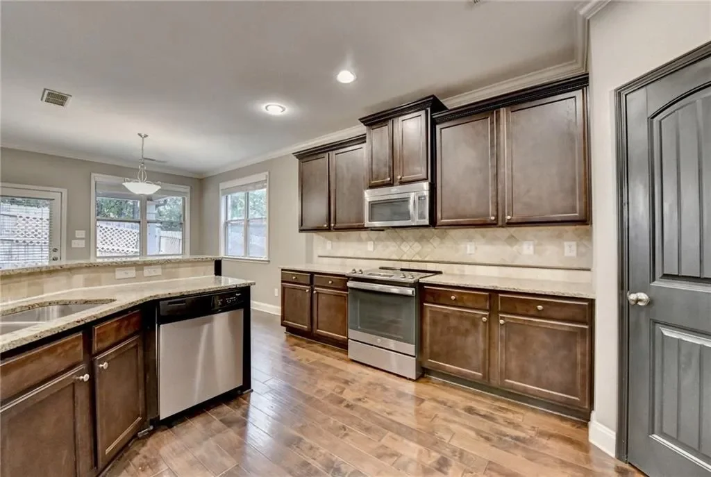 7067 Walham Grove, Johns Creek, Georgia, United States. - Photo 14