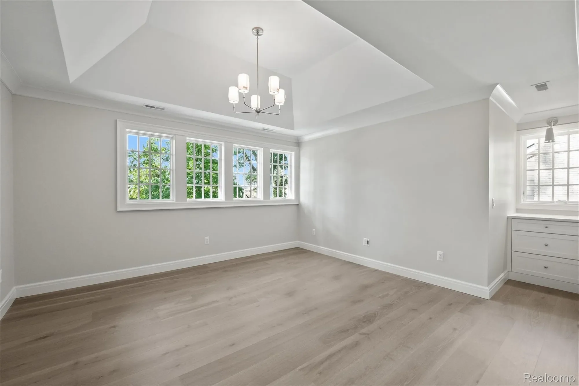 329 Linden Road, Birmingham, MI 48009, Birmingham, Michigan, United States. - Photo 36
