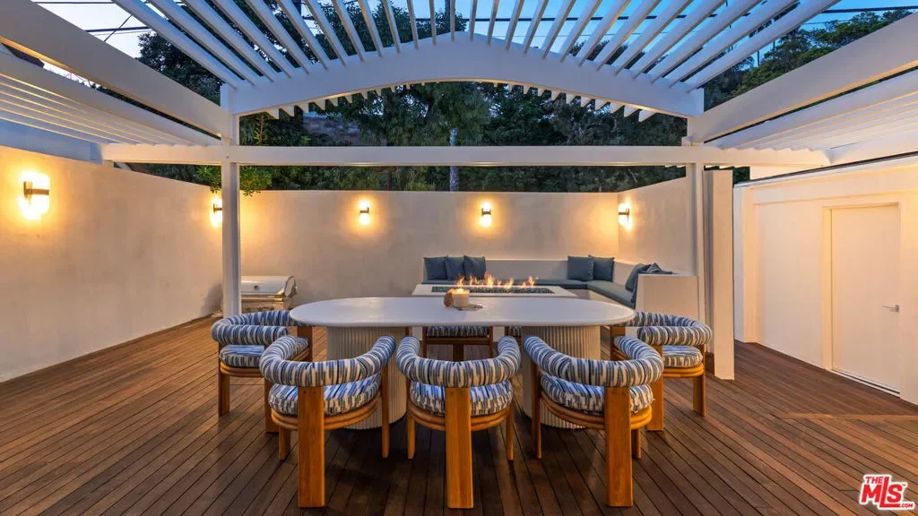 27044 Malibu Cove Colony Drive, Malibu, California, United States. - Photo 3