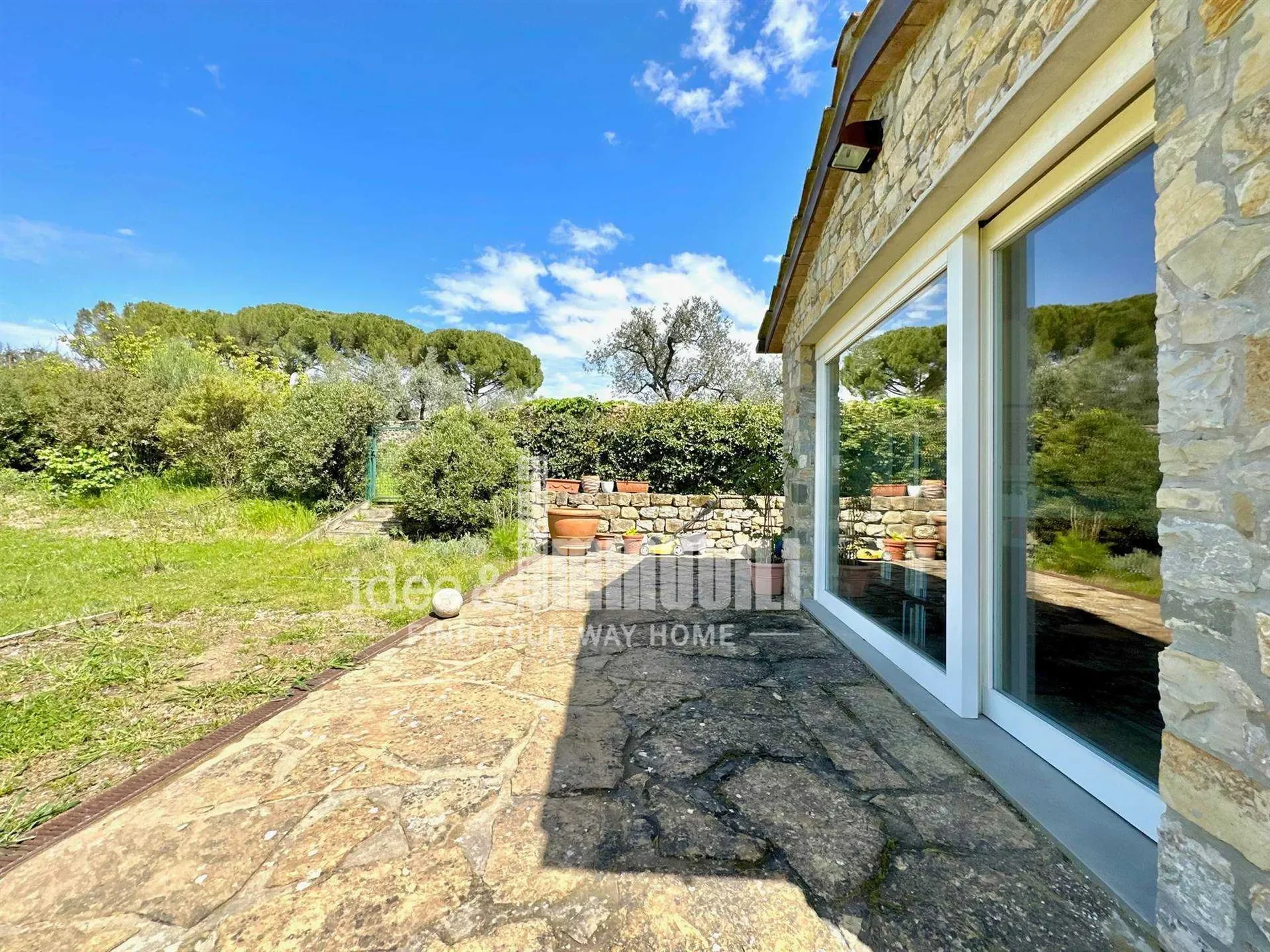 Gallery photo 7
