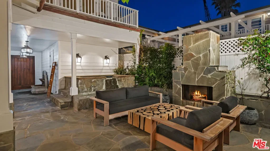 30718 Pacific Coast Highway, Malibu, California, United States. - Photo 35