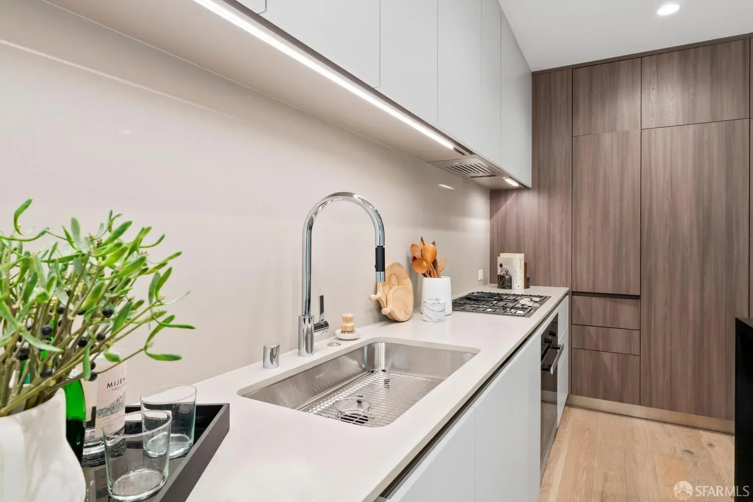 1 Bristol Court 521, San Francisco, California, United States. - Photo 27