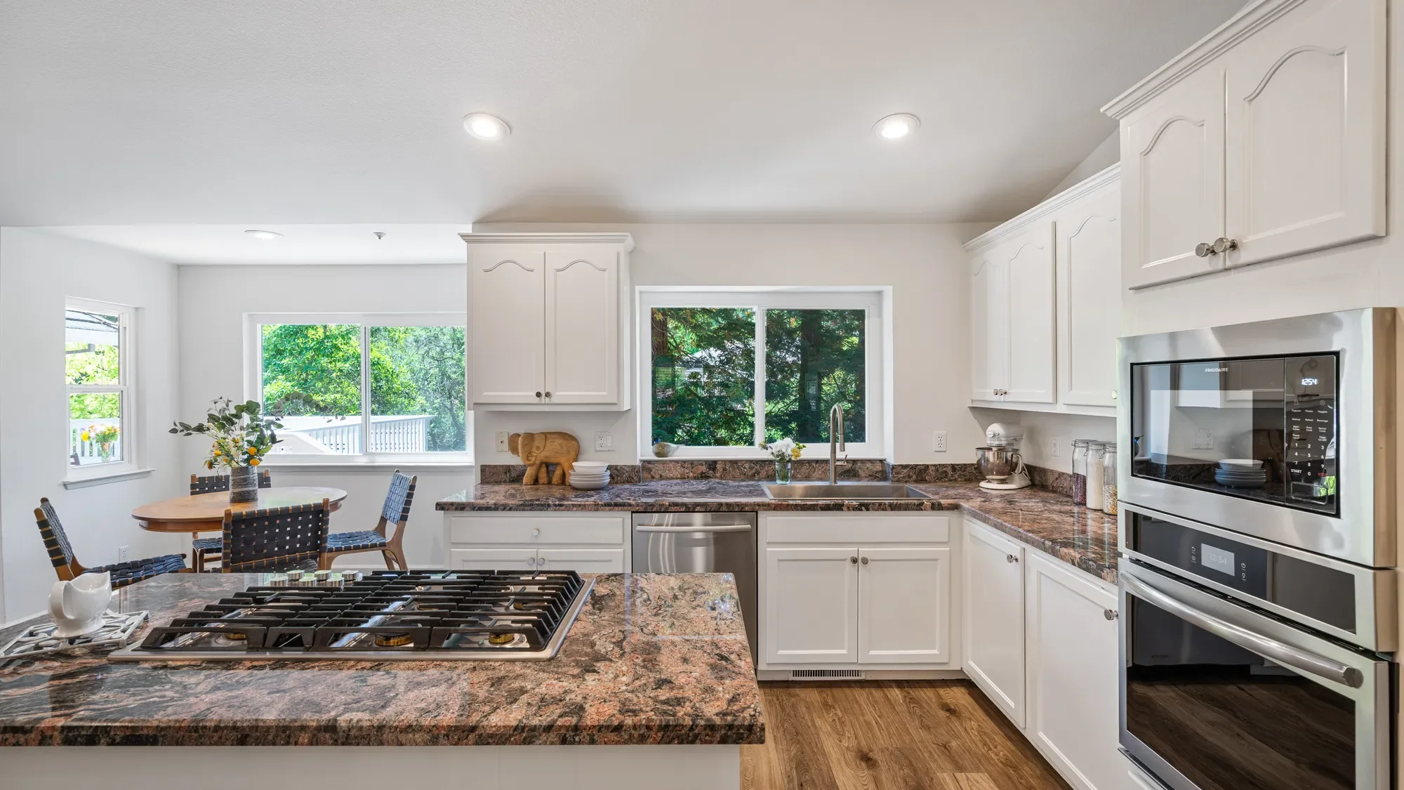 219 Burgundy Road , Healdsburg, CA 95448, Healdsburg, California, United States. - Photo 2
