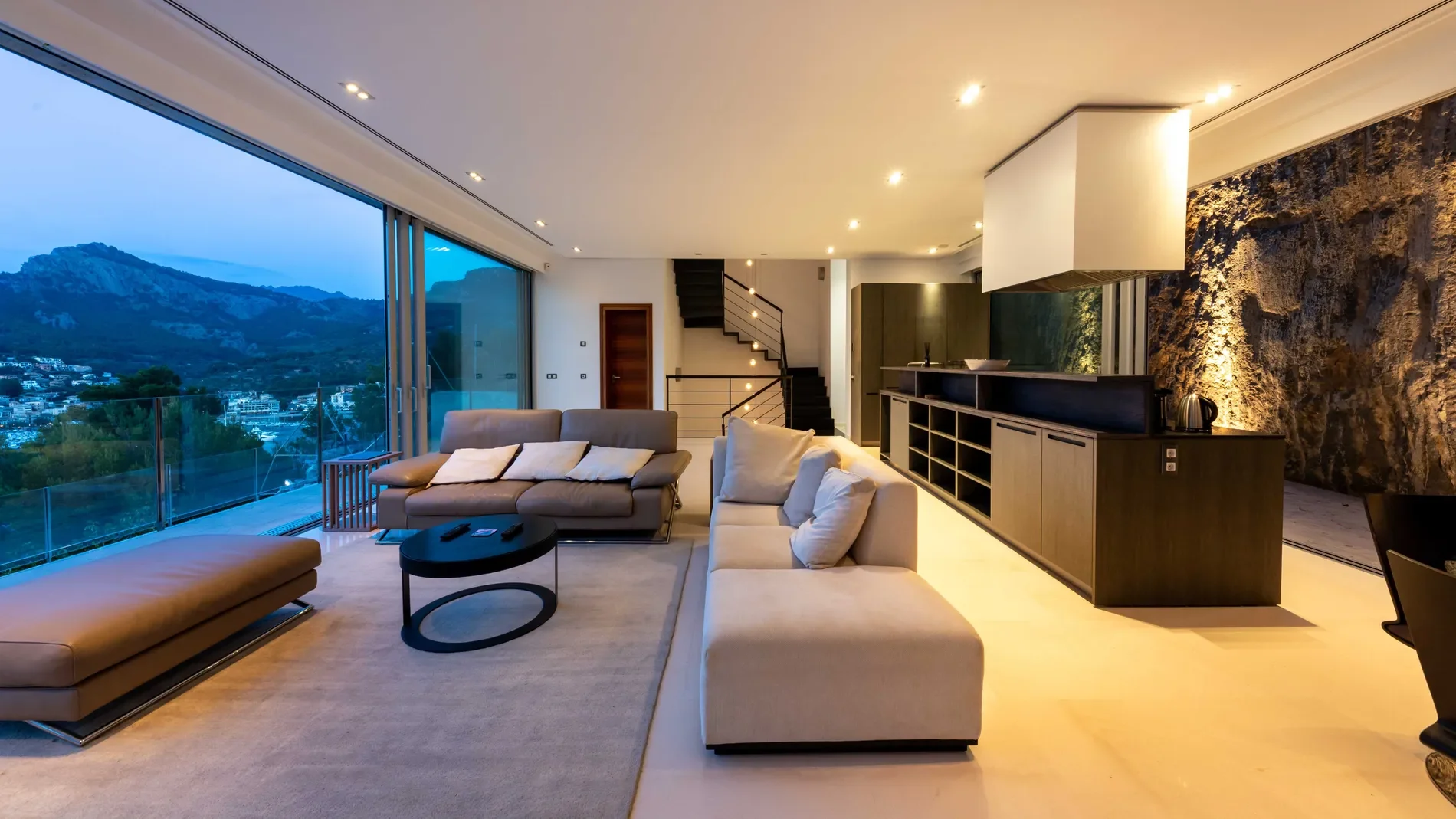 Gallery photo 2