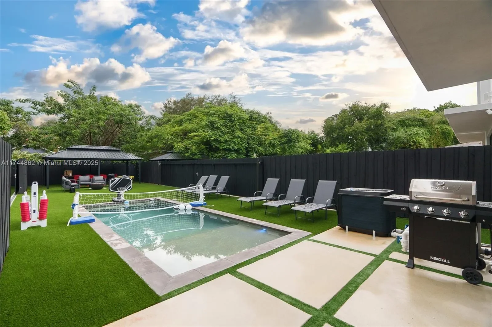 410 NW 52nd St, Miami, Florida, United States. - Photo 5