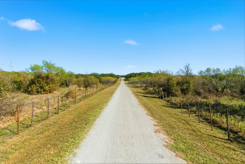 15200A Choice Acres Court, Lipan, TX 76462, Lipan, Texas, United States. - Photo 22