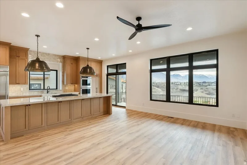 1618 E CENTER POINTE DR, Lehi, Utah, United States. - Photo 8