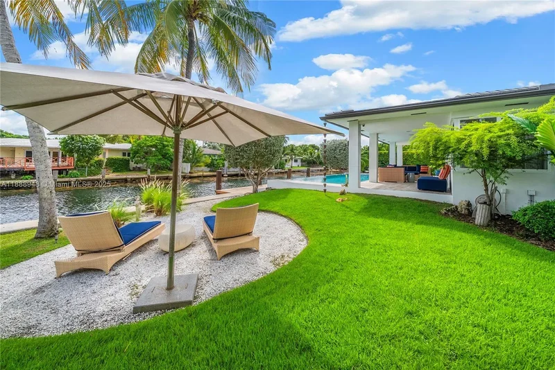 1370 NE 103rd St, Miami, Florida, United States. - Photo 22