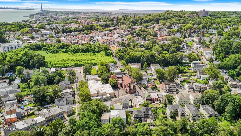 16-18 Butler Terrace, New York, New York, United States. - Photo 20