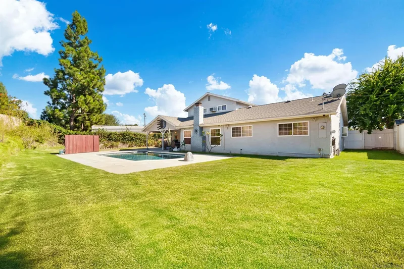 911 Groveton Ave, Glendora, California, United States. - Photo 57