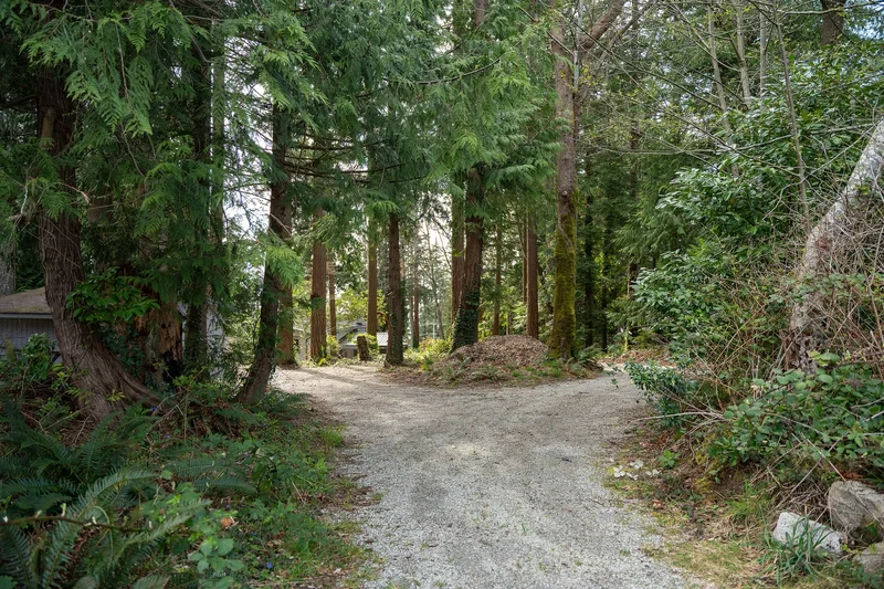 5080 Sunshine Coast Highway, Sechelt, BC V7Z 0G6, Sechelt, British Columbia, Canada. - Photo 14