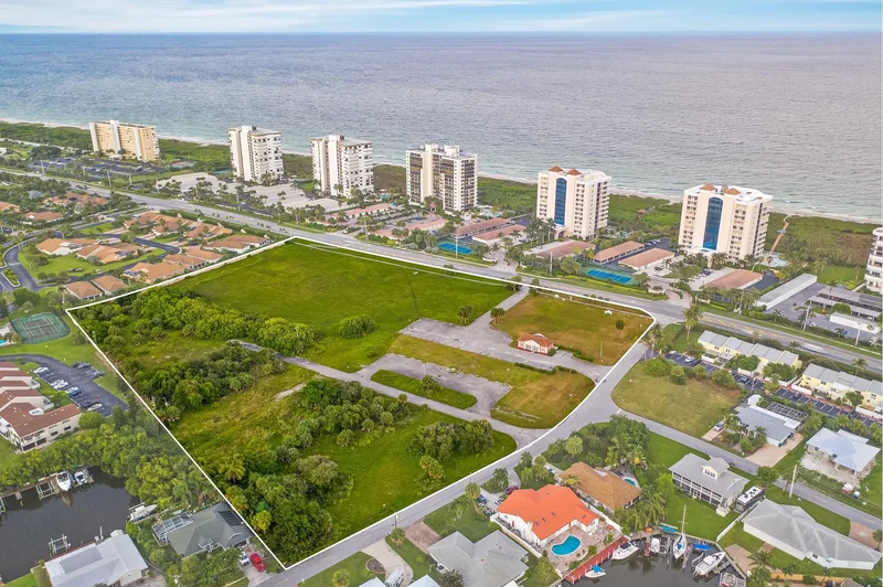 2901 N Highway A1A, Fort Pierce, Florida, United States. - Photo 4