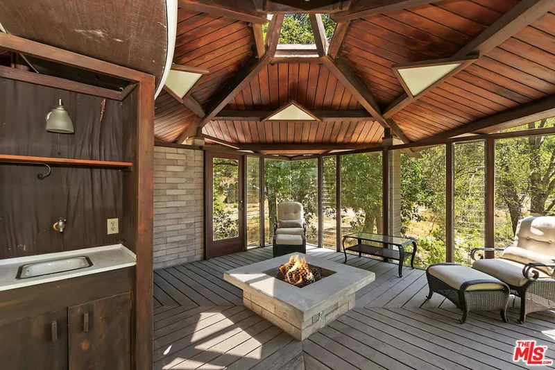 28805 North Shore Road, Lake Arrowhead, California, United States. - Photo 18