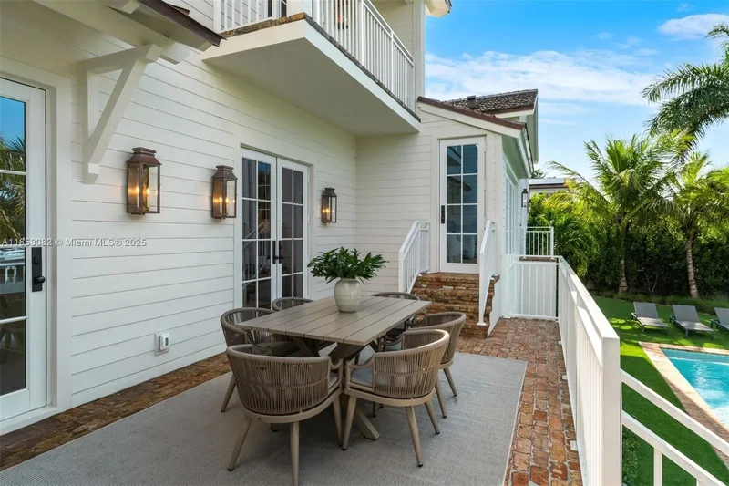 1051 San Pedro Ave, Coral Gables, Florida, United States. - Photo 61