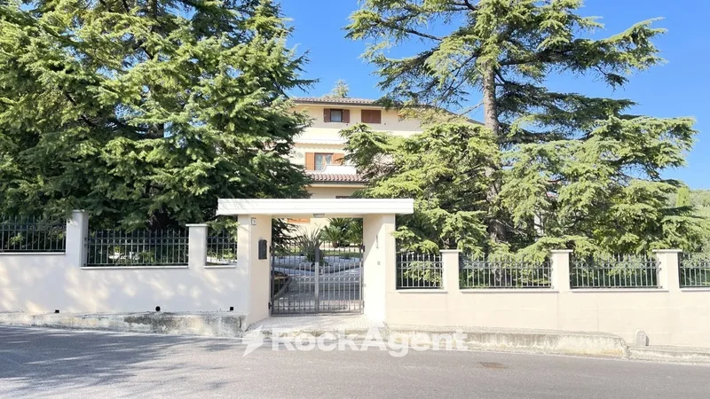 Badette, Tortoreto, Abruzzo, Italy. - Photo 24