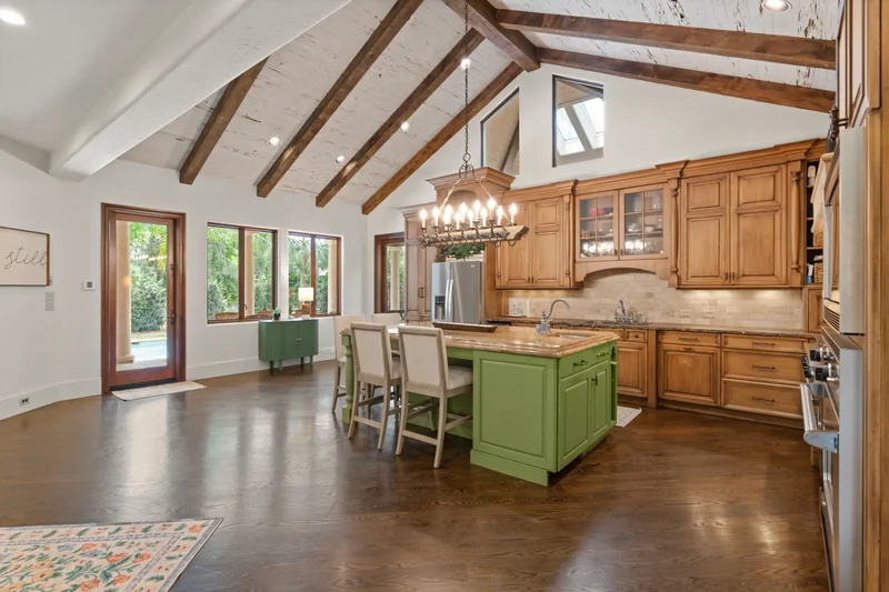 305 Hawkins Island Drive, Saint Simons Island, GA 31522, St. Simons, Georgia, United States. - Photo 25