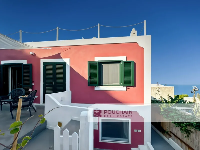 INDEPENDENT HOUSE FOR SALE ON PONZA ISLAND