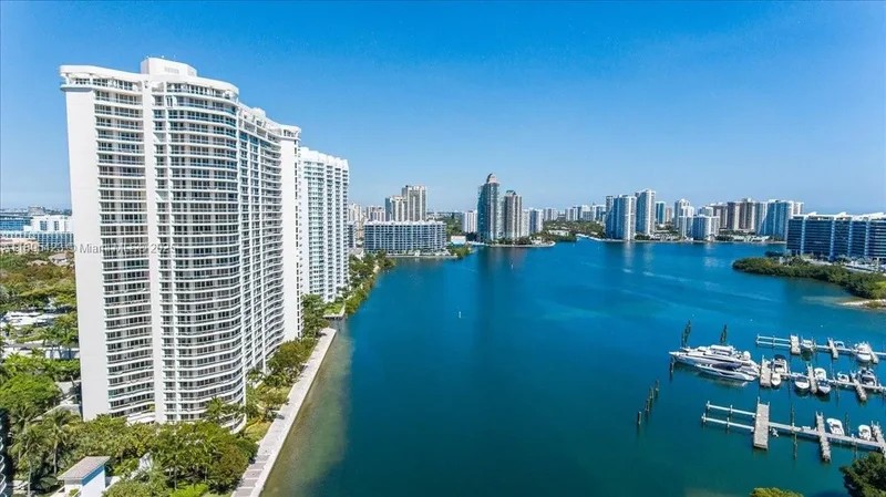 7000 Island Blvd 1402, Golden Beach, Florida, United States. - Photo 18