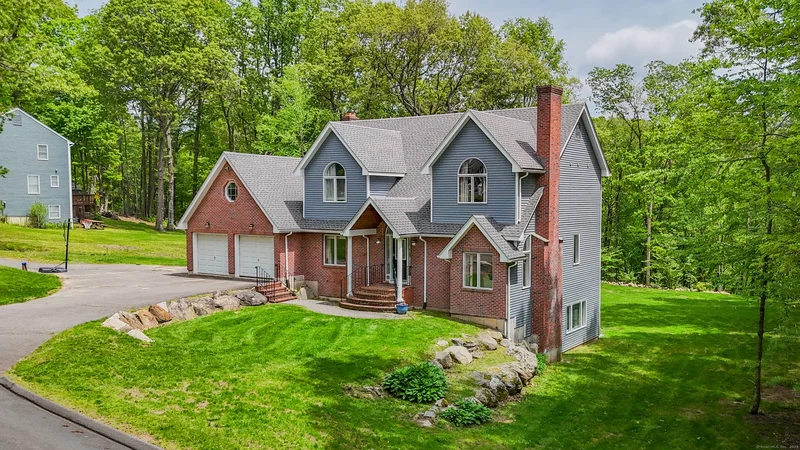 60 Wildcat Road, Burlington, Connecticut, United States. - Photo 38