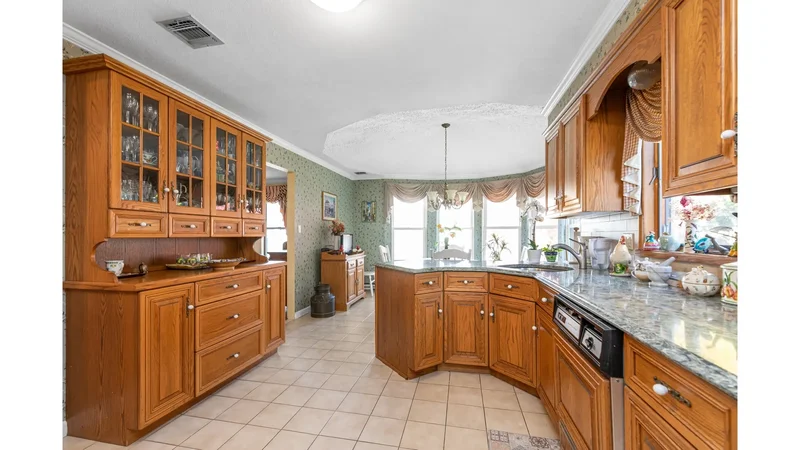 2 Coolidge Avenue, Old Brookville, New York, United States. - Photo 4
