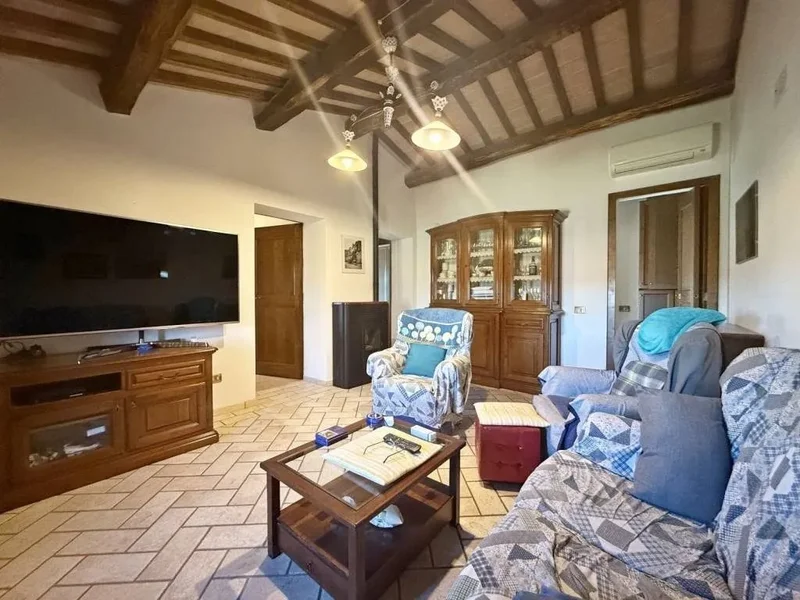 San Cipriano, Tuscany, Italy. - Photo 24