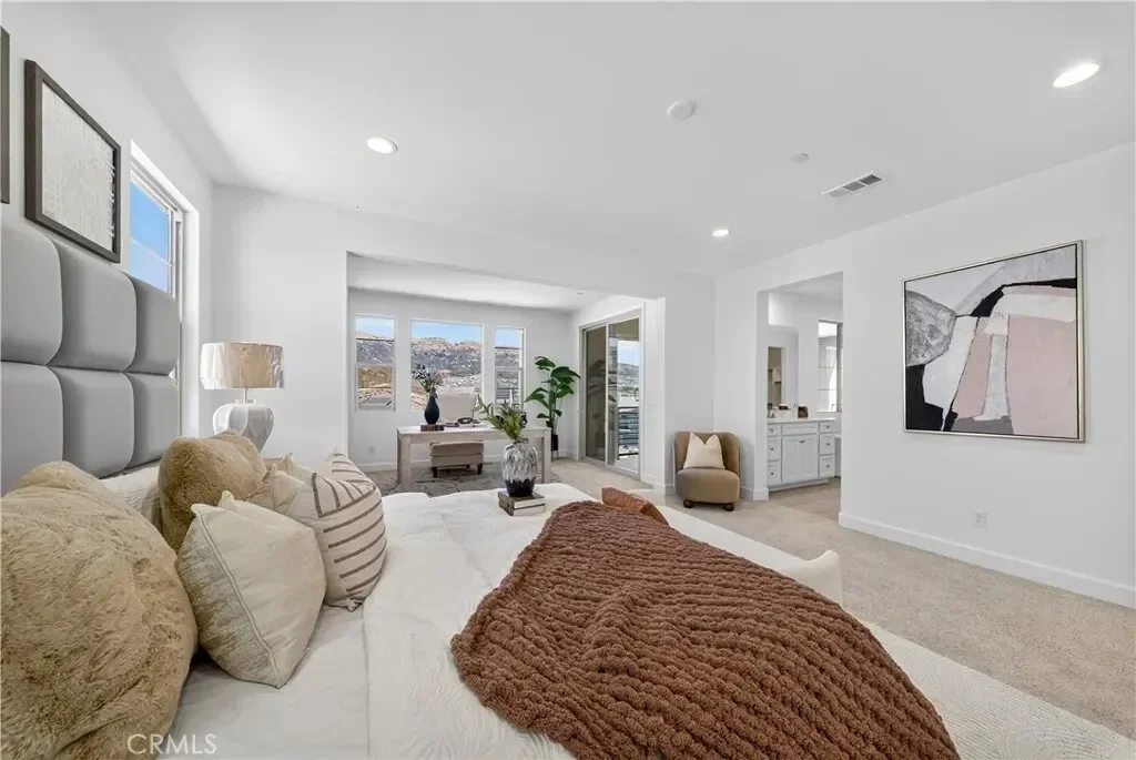 21219 Currant Ct, Los Angeles, California, United States. - Photo 15
