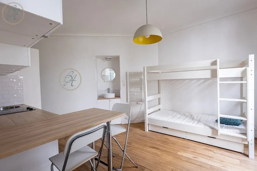 Paris, Île-de-France, France. - Photo 33