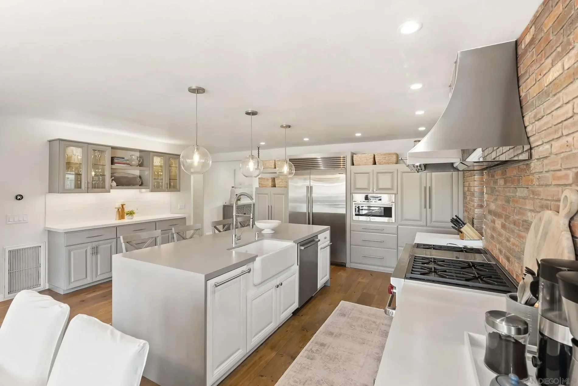 Gallery photo 10