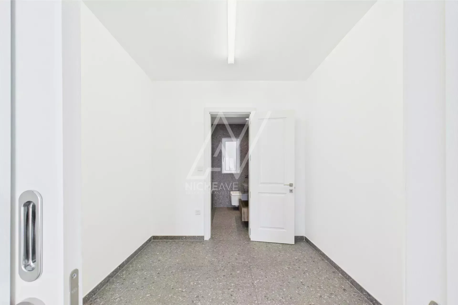 Gallery photo 9