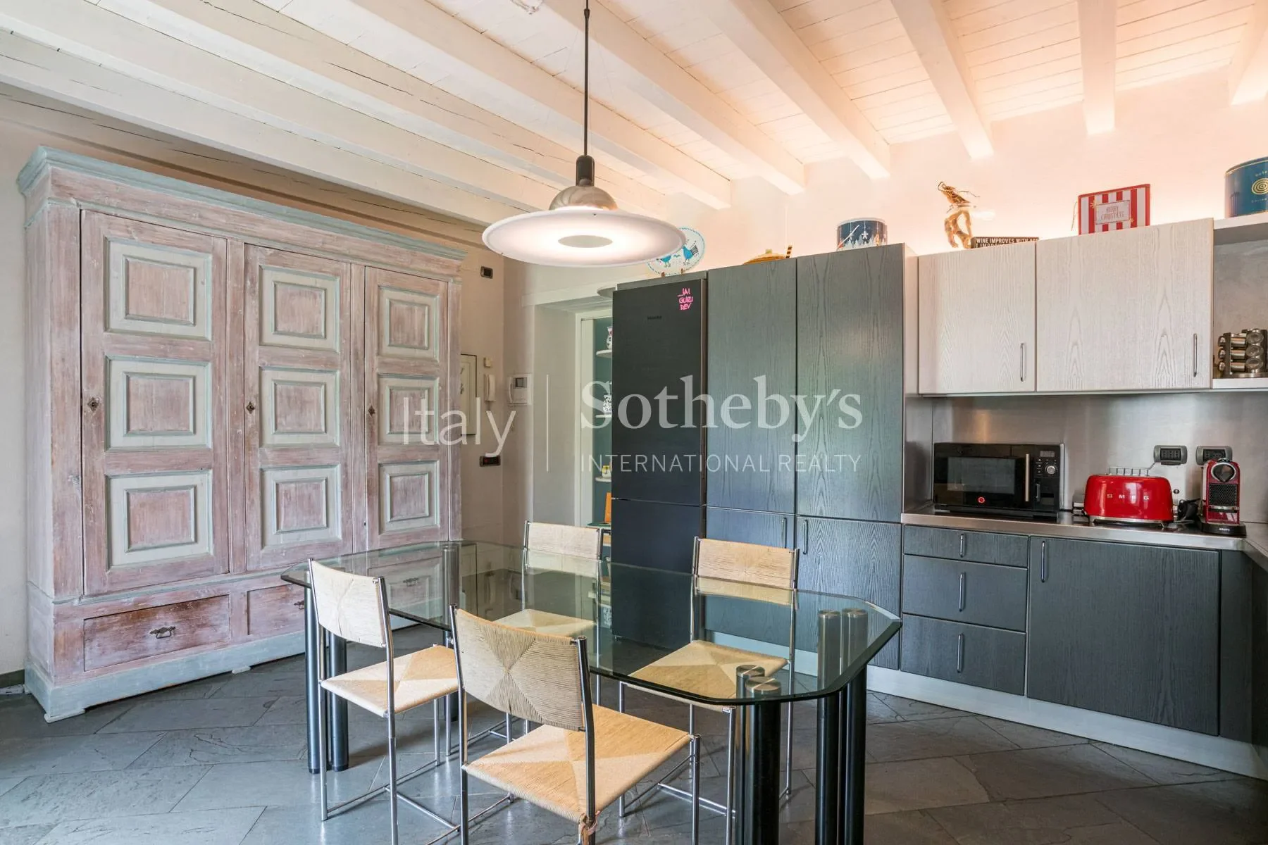 Gallery photo 6
