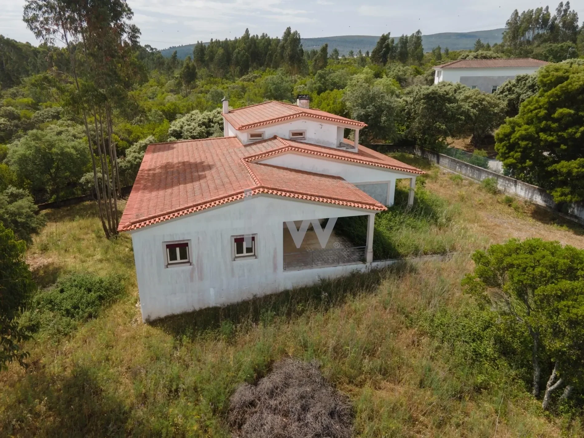 Exterior photo 7