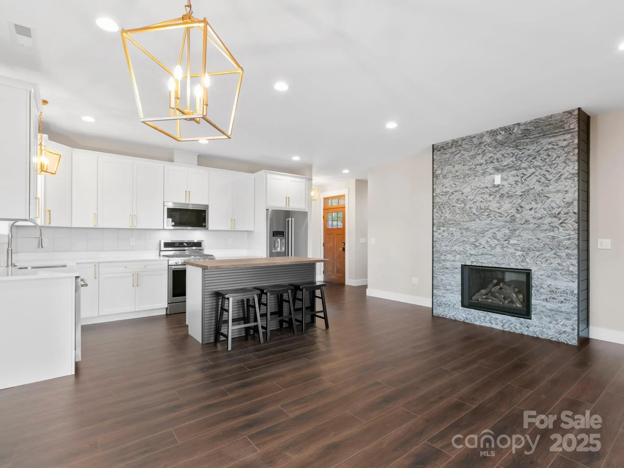3 Erin Glen Court, Fairview, NC 28730, Fairview, North Carolina, United States. - Photo 1