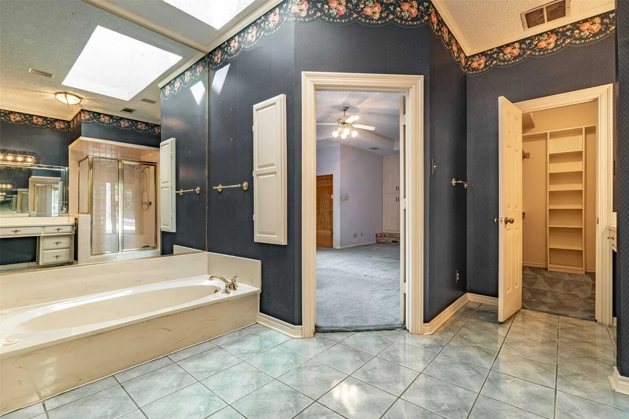 9408 Spring Hollow Drive, Dallas, TX, 75243, USA, Dallas, Texas, United States. - Photo 13