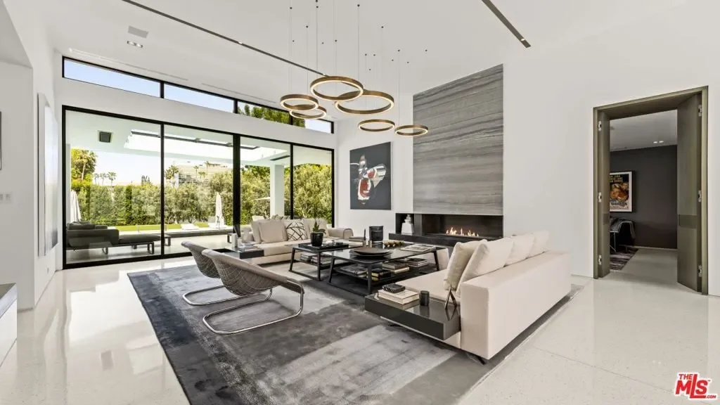 16032 VALLEY VISTA Boulevard, Los Angeles, California, United States. - Photo 24