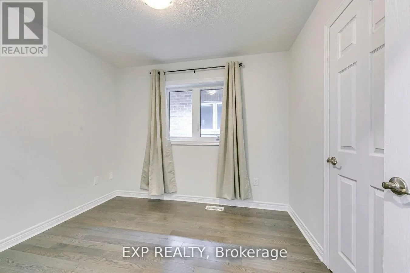 142 TOUCAN TRAIL, Oakville, Ontario, Canada. - Photo 29