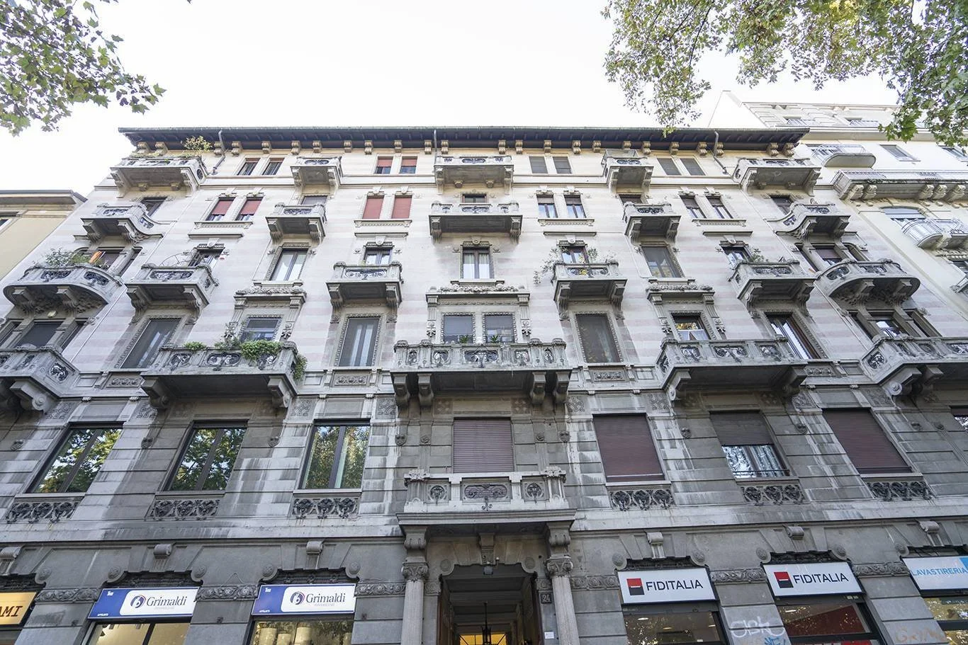 Exterior photo 10